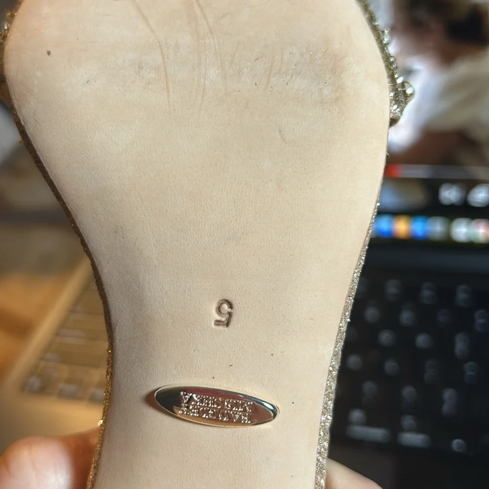 Nwot Badgley Mischka 'Kameryn' Open-toe Block Heels in‎ pale gold size 5